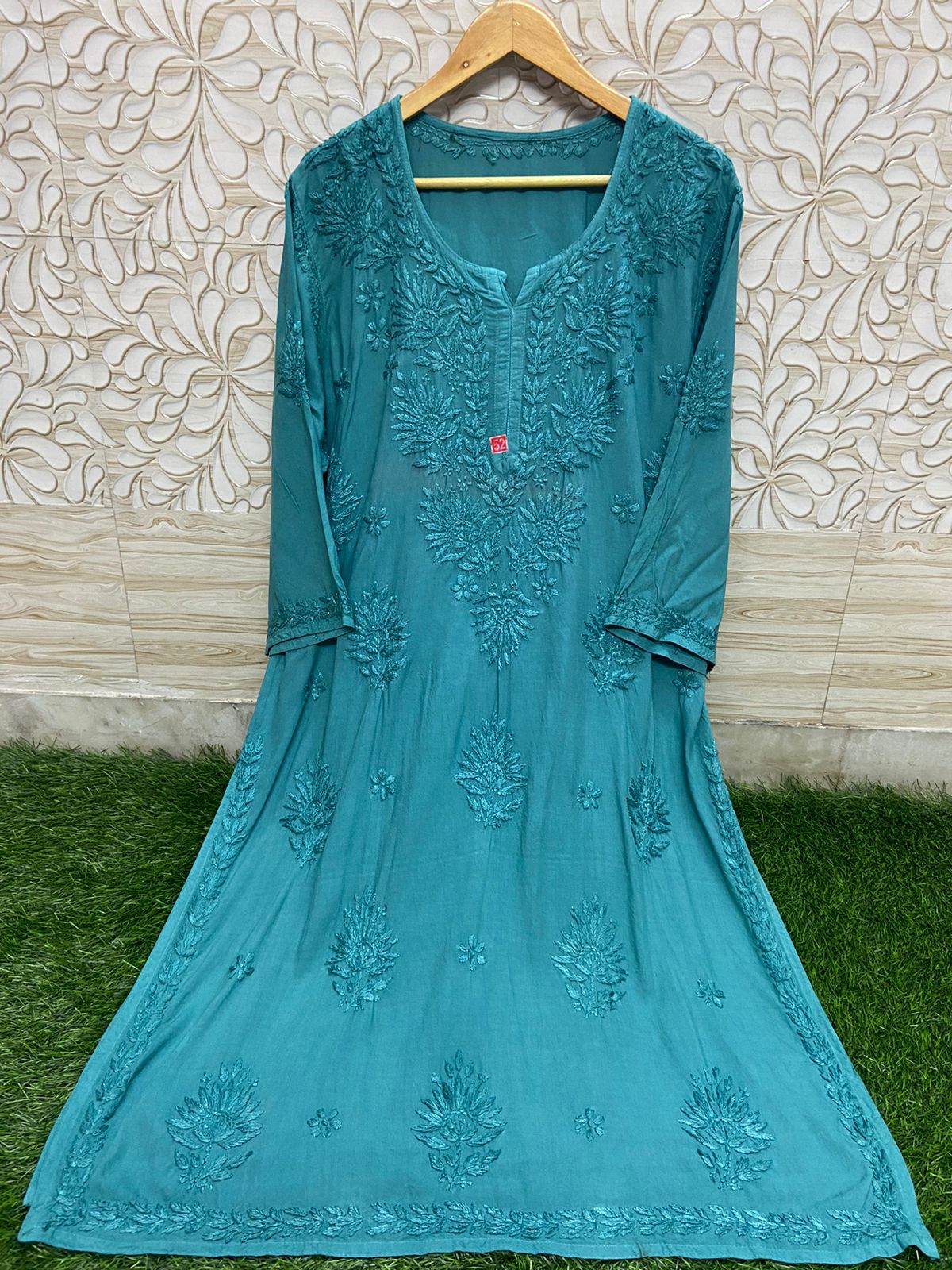 Color: Sea Blue