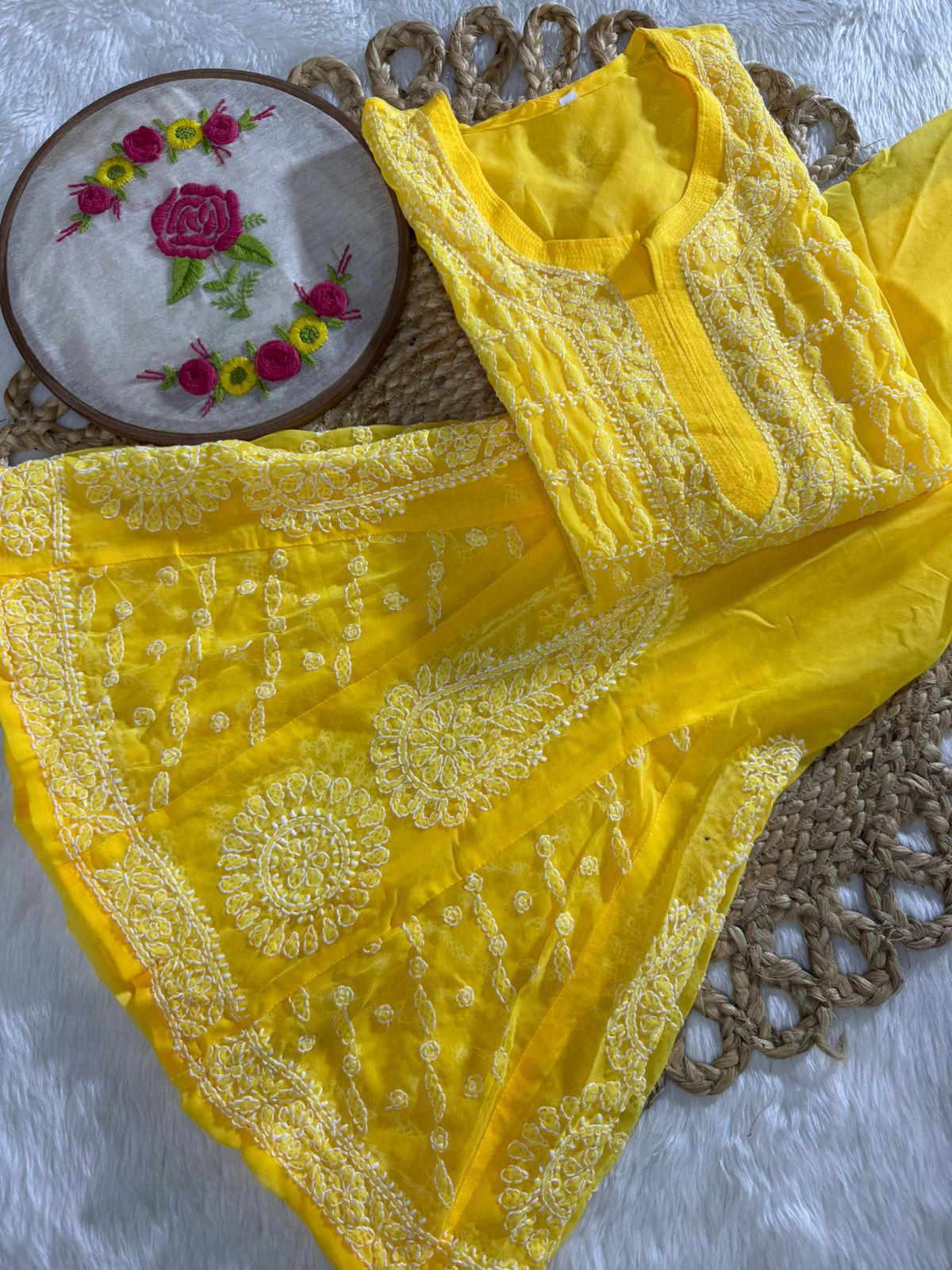 Color: Yellow