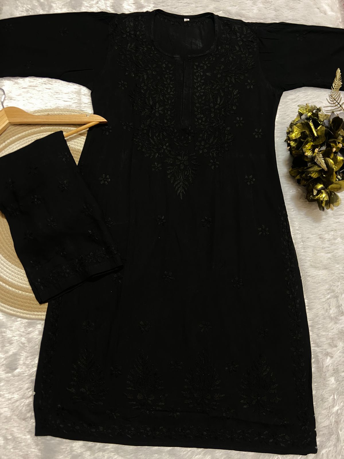 Color: Black Variant