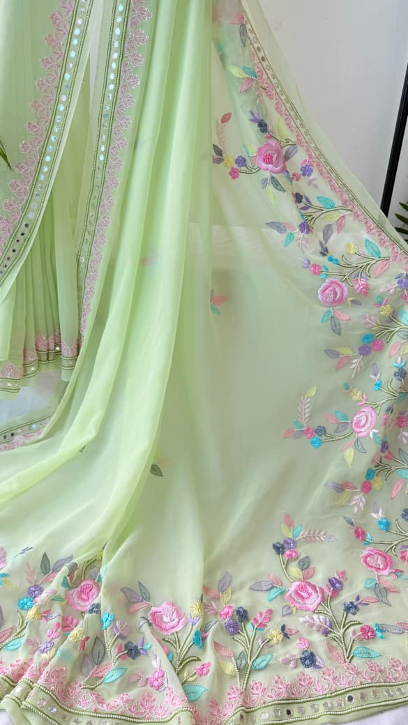 Color: Pista Green