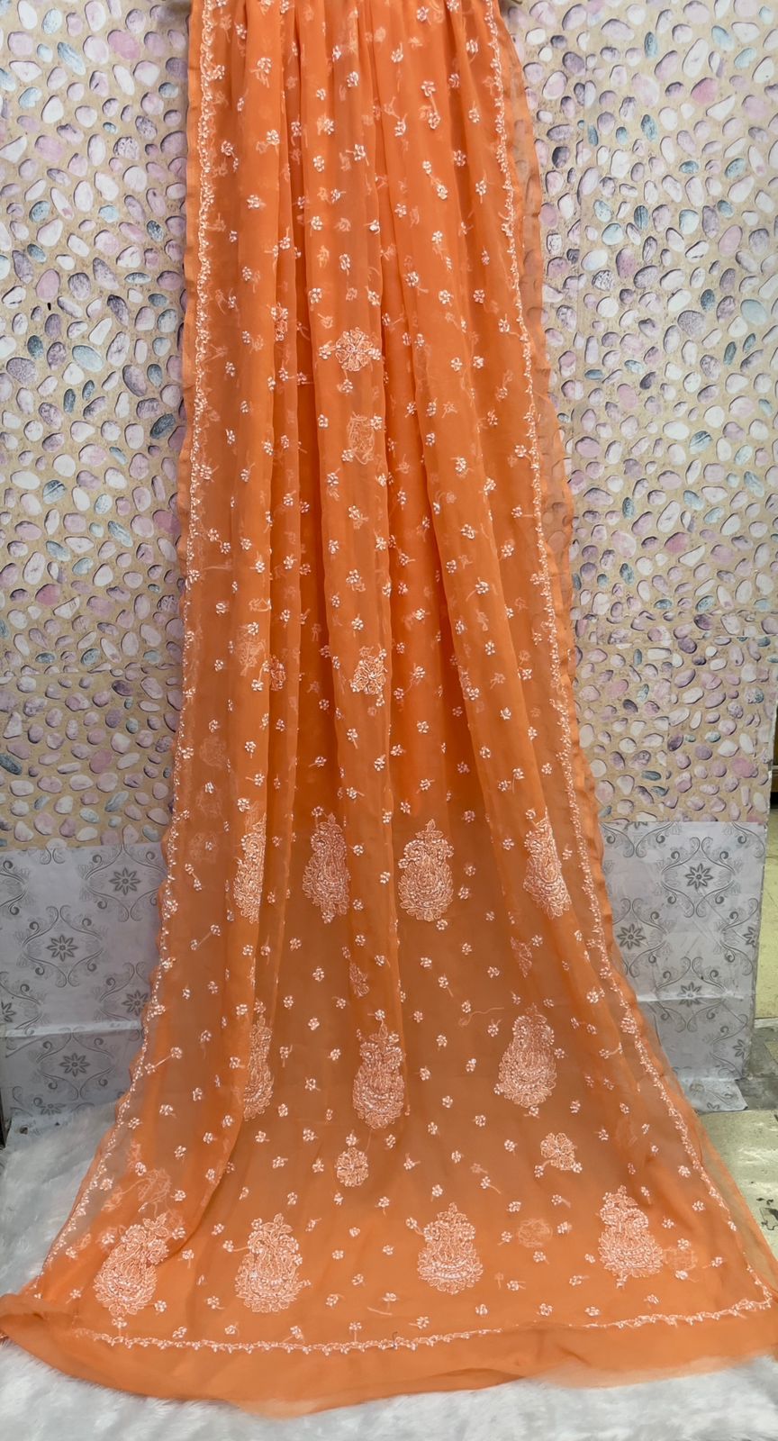 Color: Peach