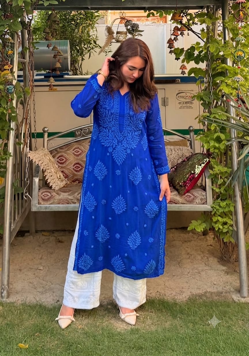 Color: Royalblue