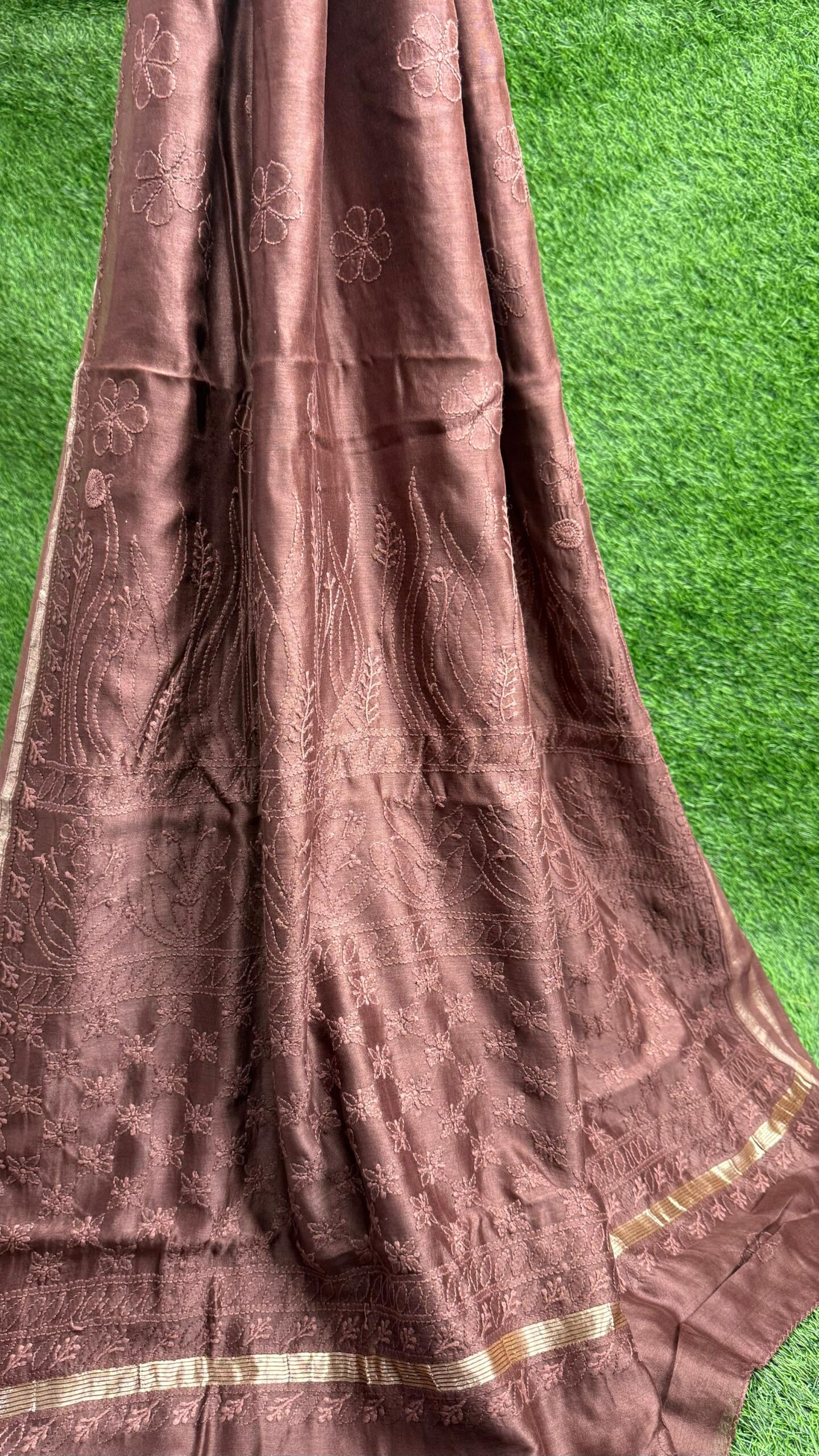 Color: Rose Brown