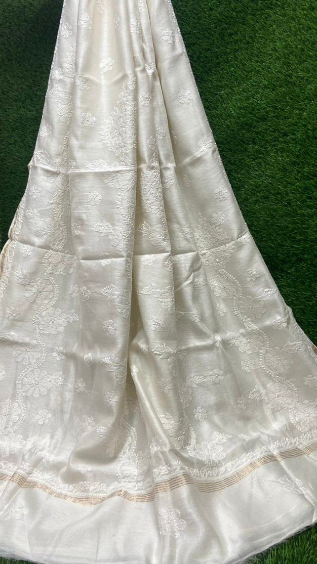 Color: Milky White