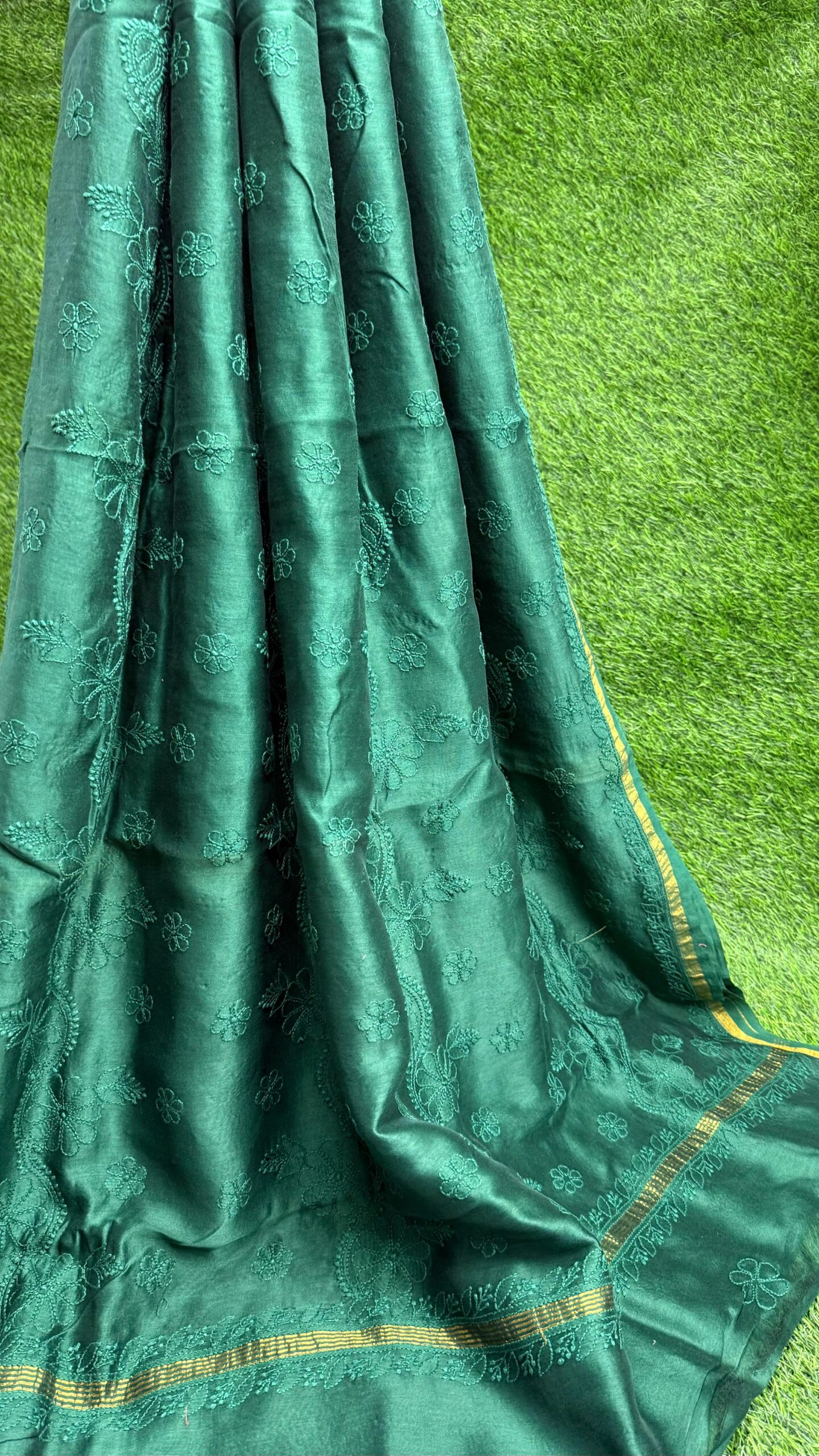 Color: Forest Green