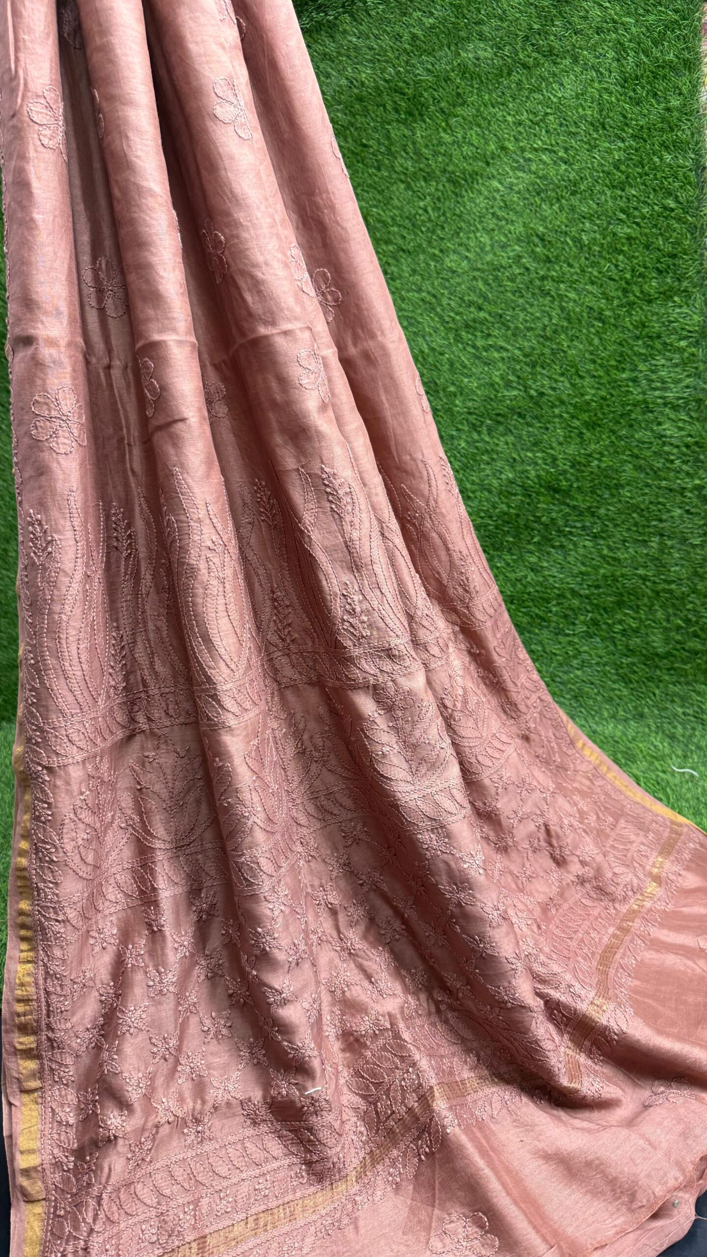 Color: Chocolaty