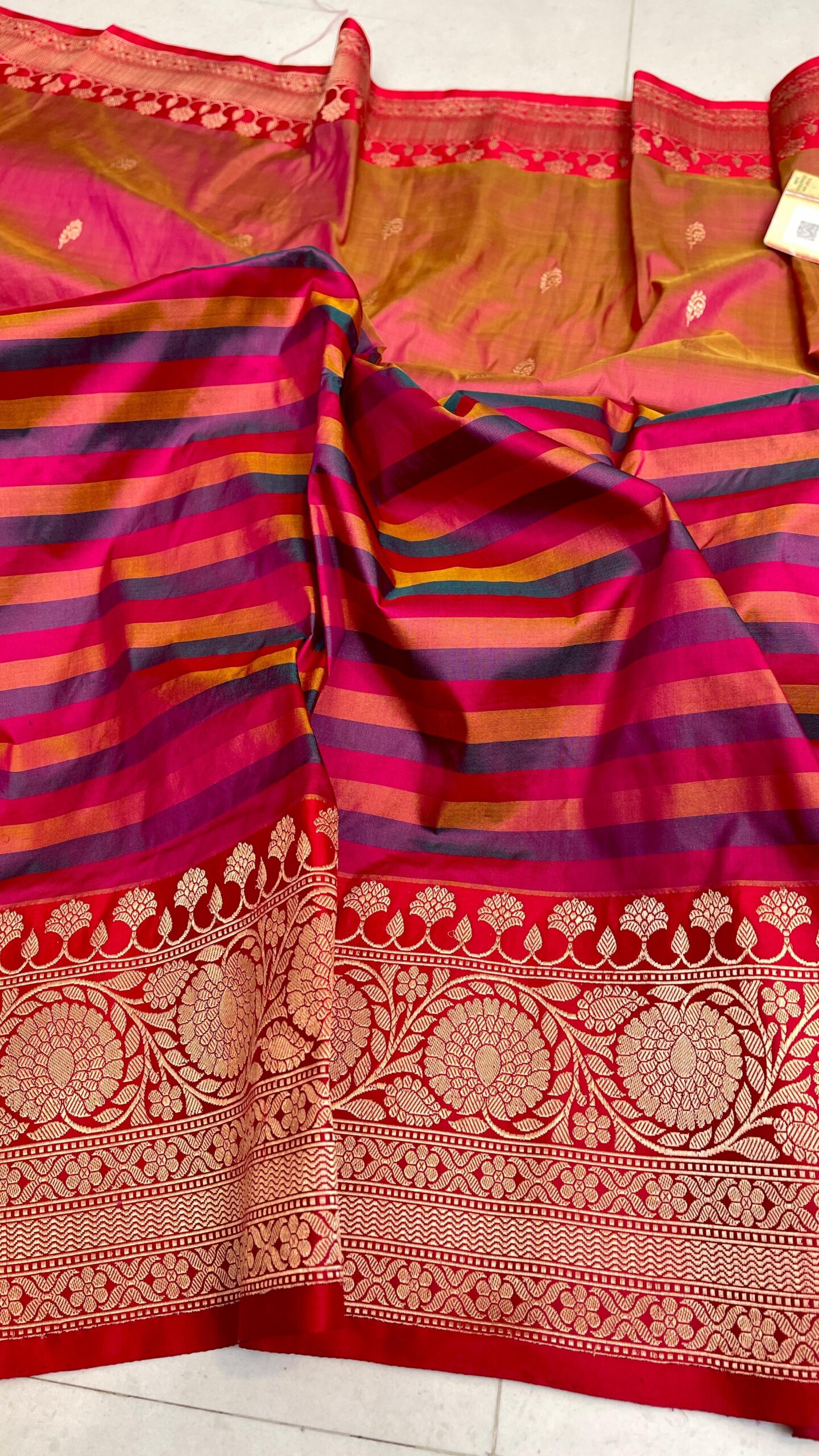 Color: Red Purple Peach