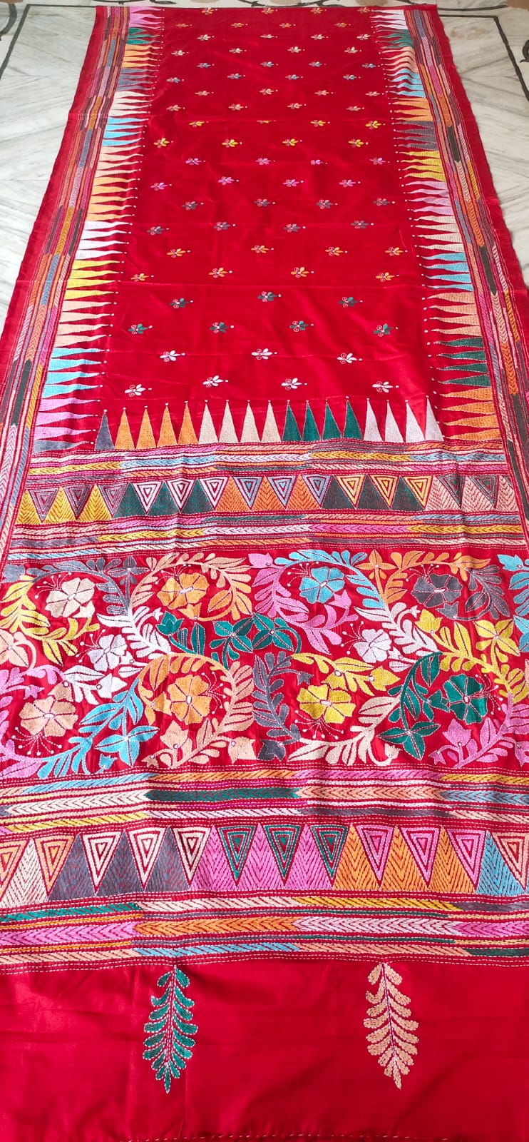 Color: Tomato Red