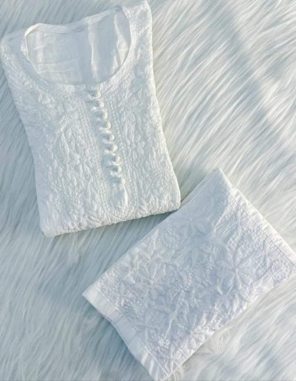Color: Pure White