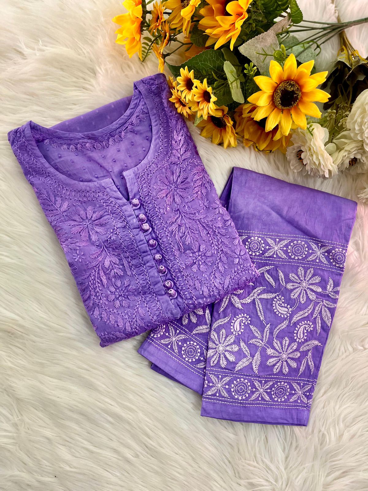 Color: Dark Lavander