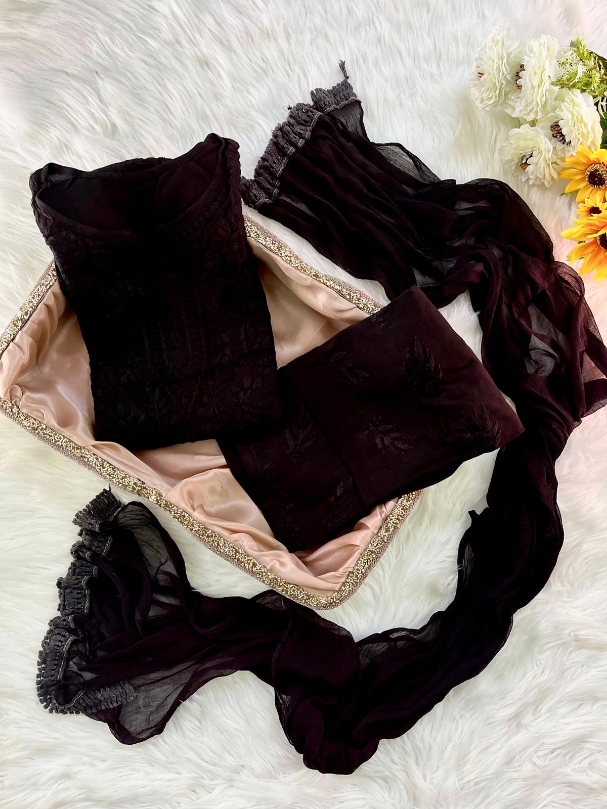 Color: Black Pearl