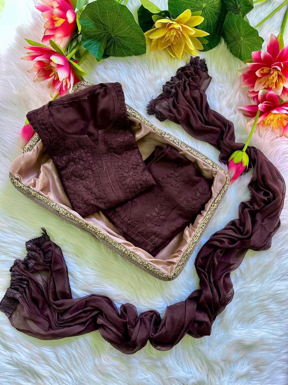 Color: Dark Chocolate
