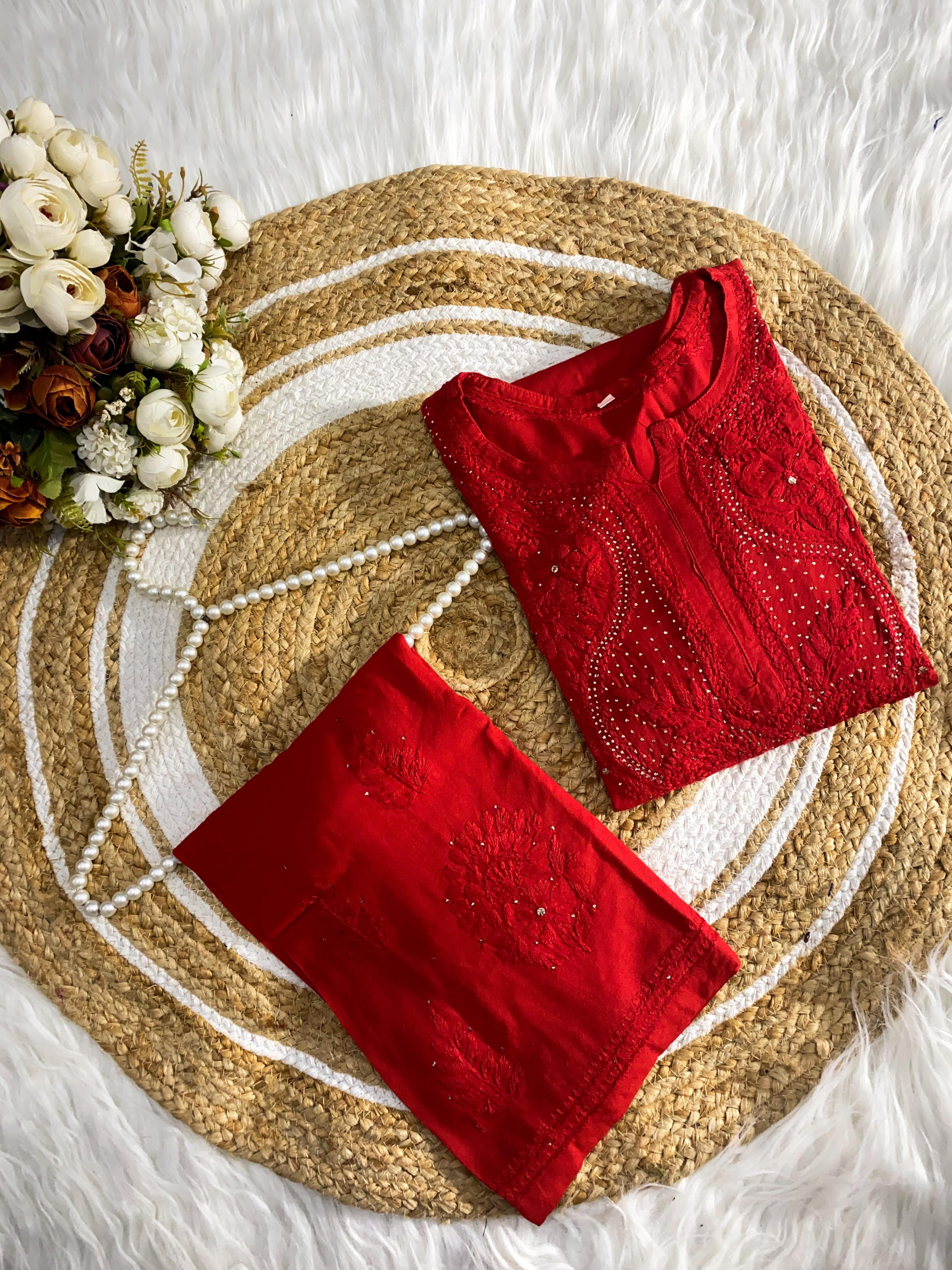 Color: Tangy Red