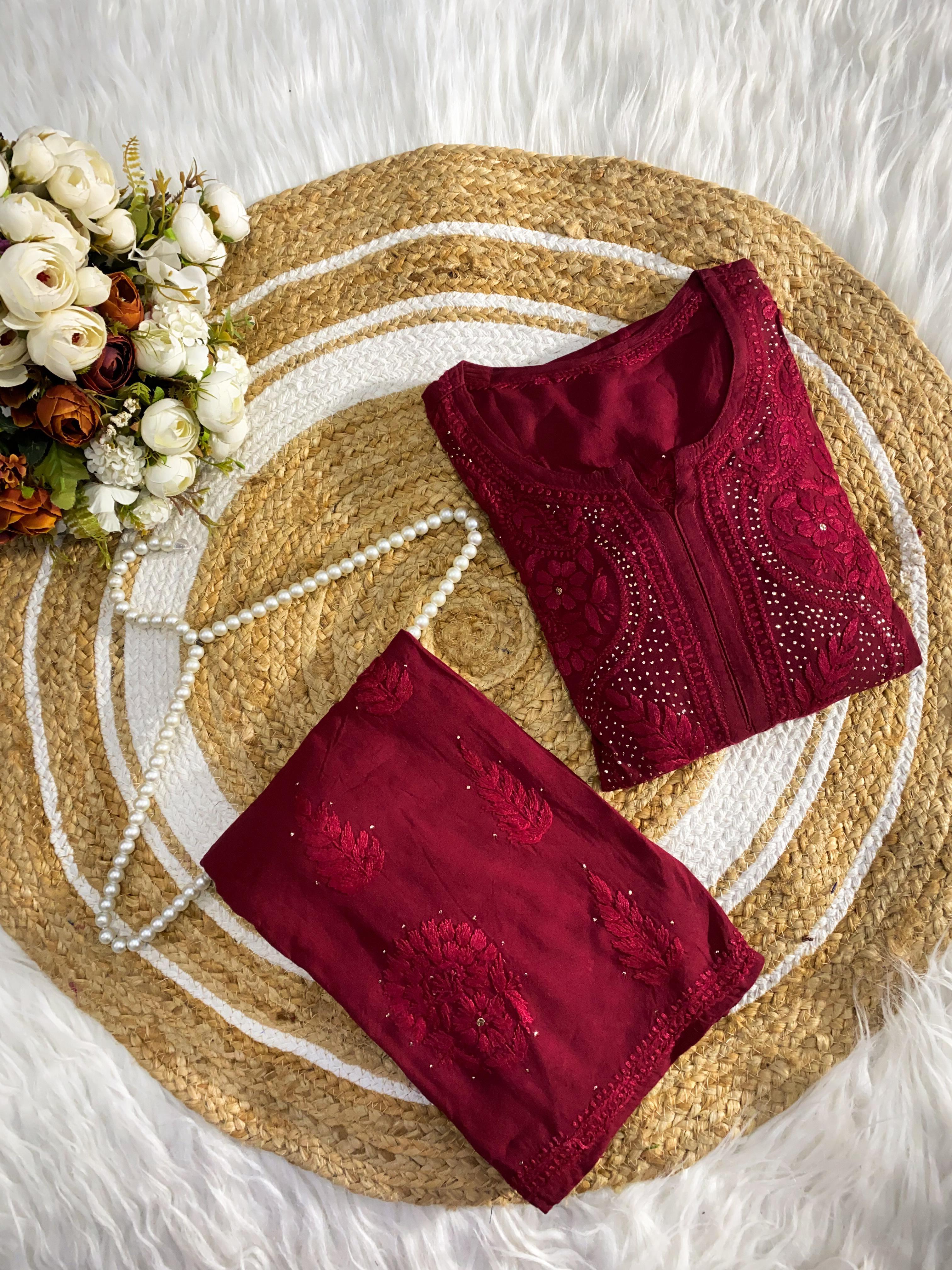 Color: Marron