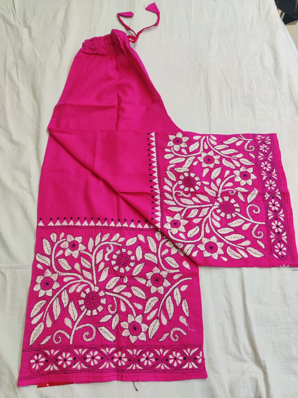 Color: Dark Pink