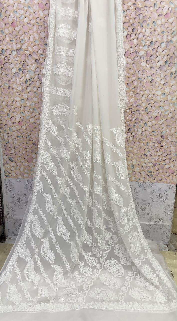 Color: White