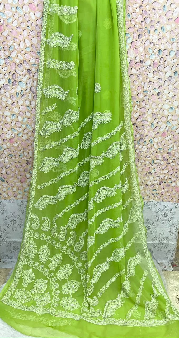 Color: Parrotgreen