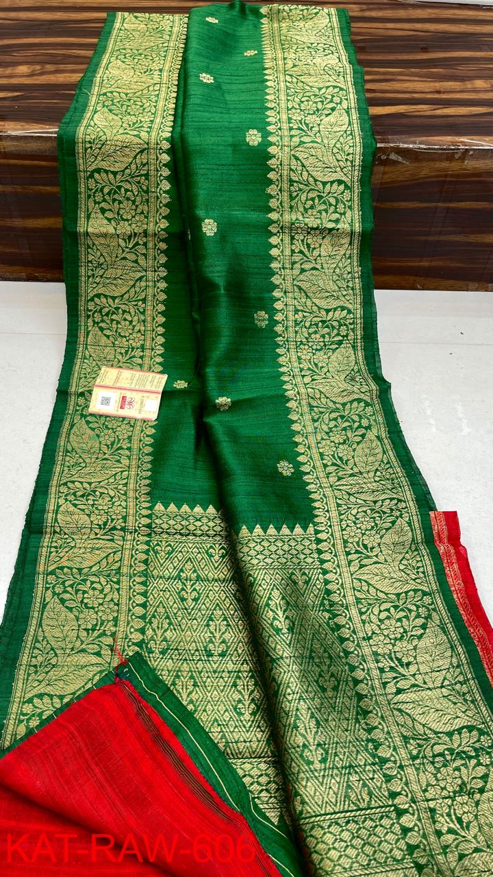 Color: Green