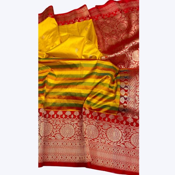 Pure Handloom Banarasi Katan Silk Saree with Checks Weave & Antique Zari Work | Rich Pallu | Soft Luxury Fabric | Festive & Wedding Wear